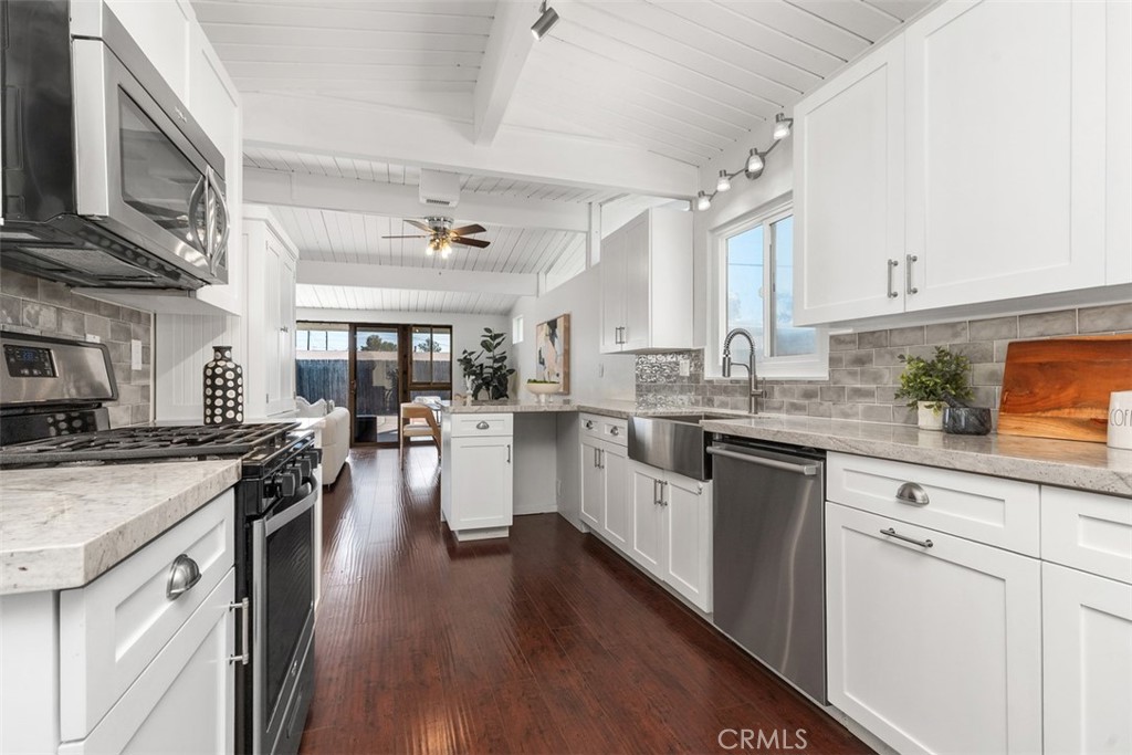 724 N Vine