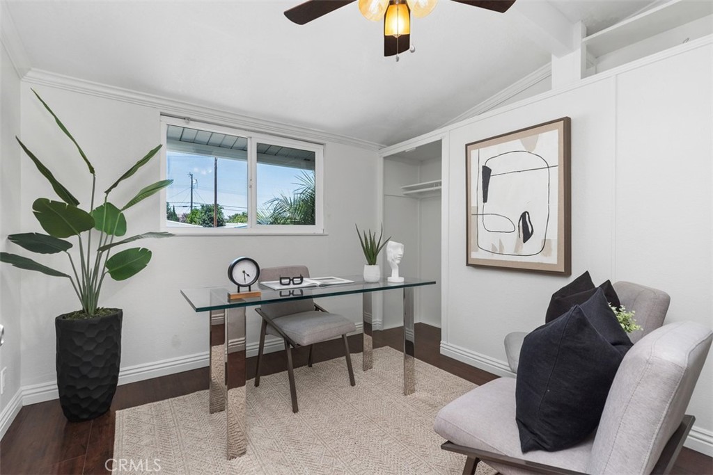 724 N Vine