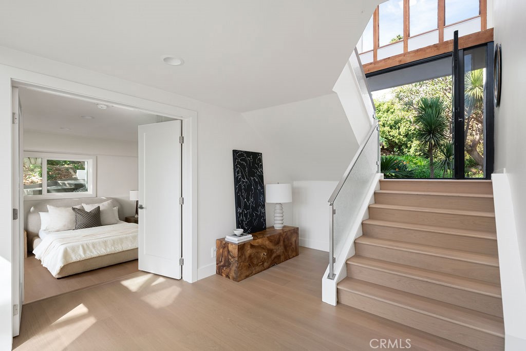 2315 Hillview