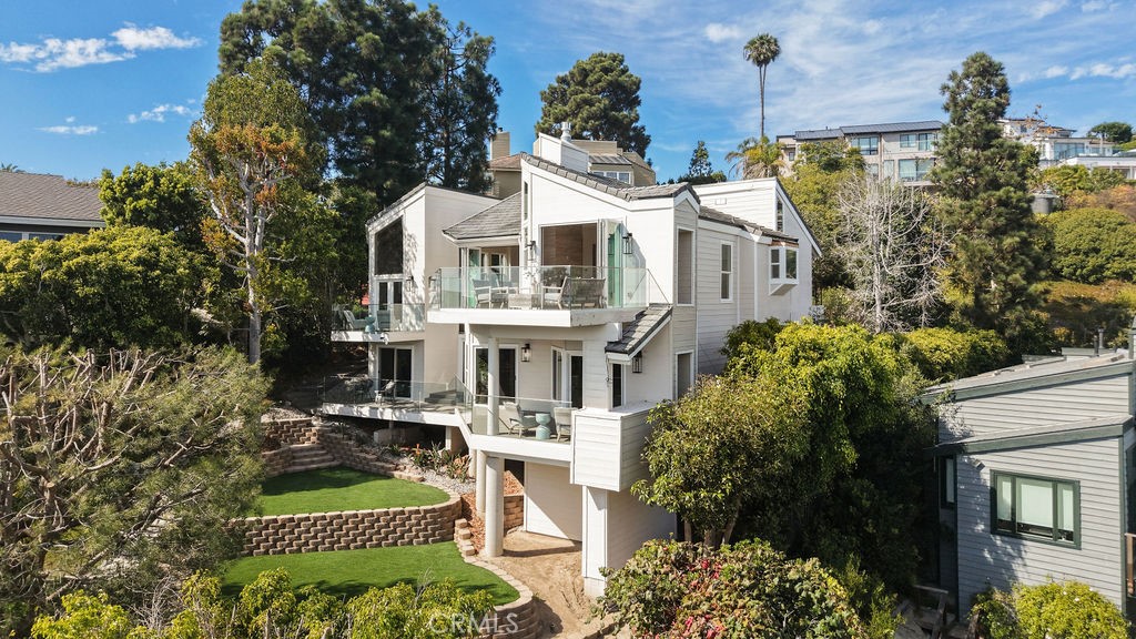 2315 Hillview