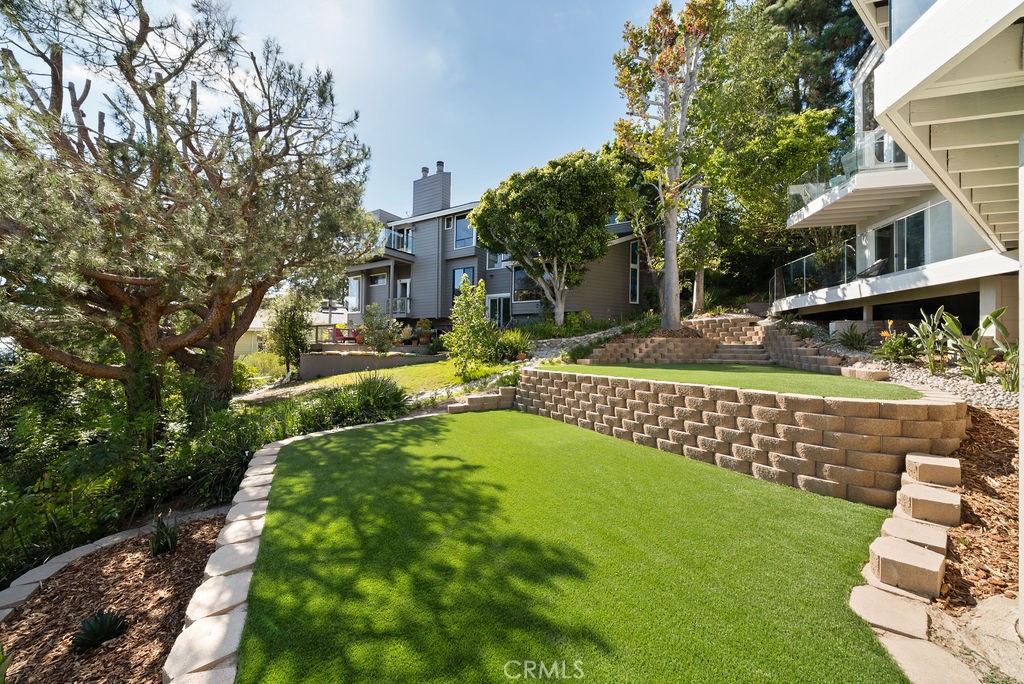 2315 Hillview