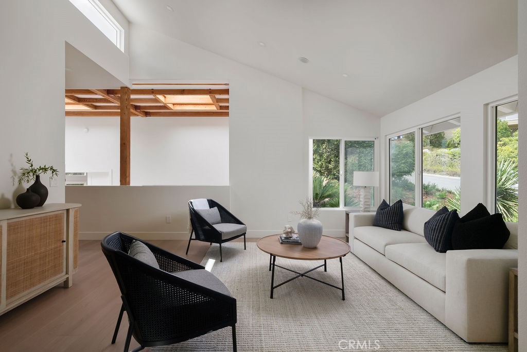 2315 Hillview