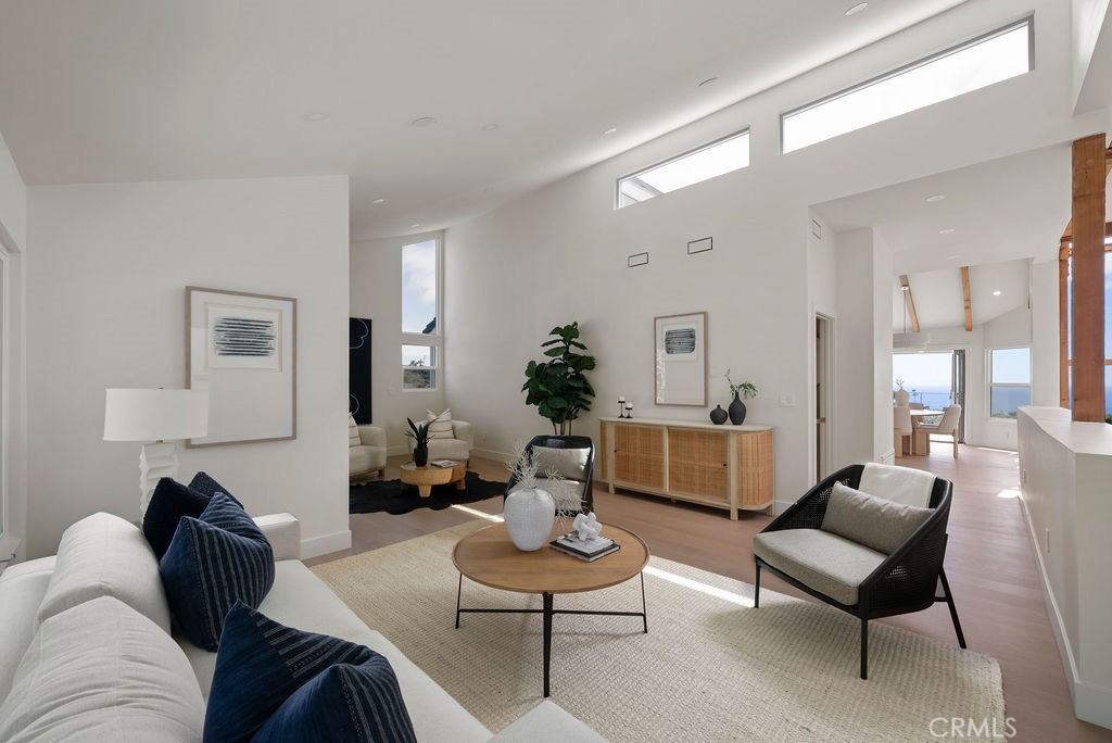 2315 Hillview