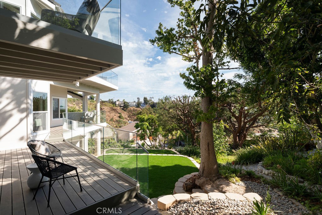 2315 Hillview