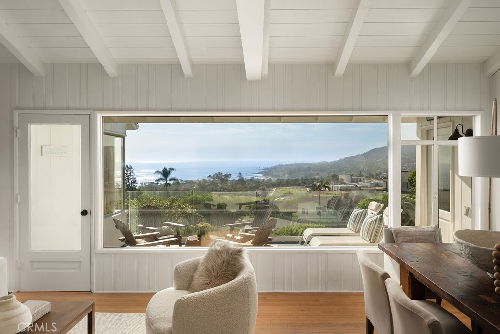 933 Coast View