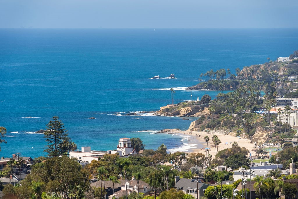 933 Coast View