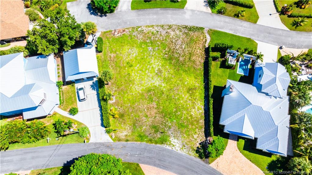 932 SE Riverside Drive