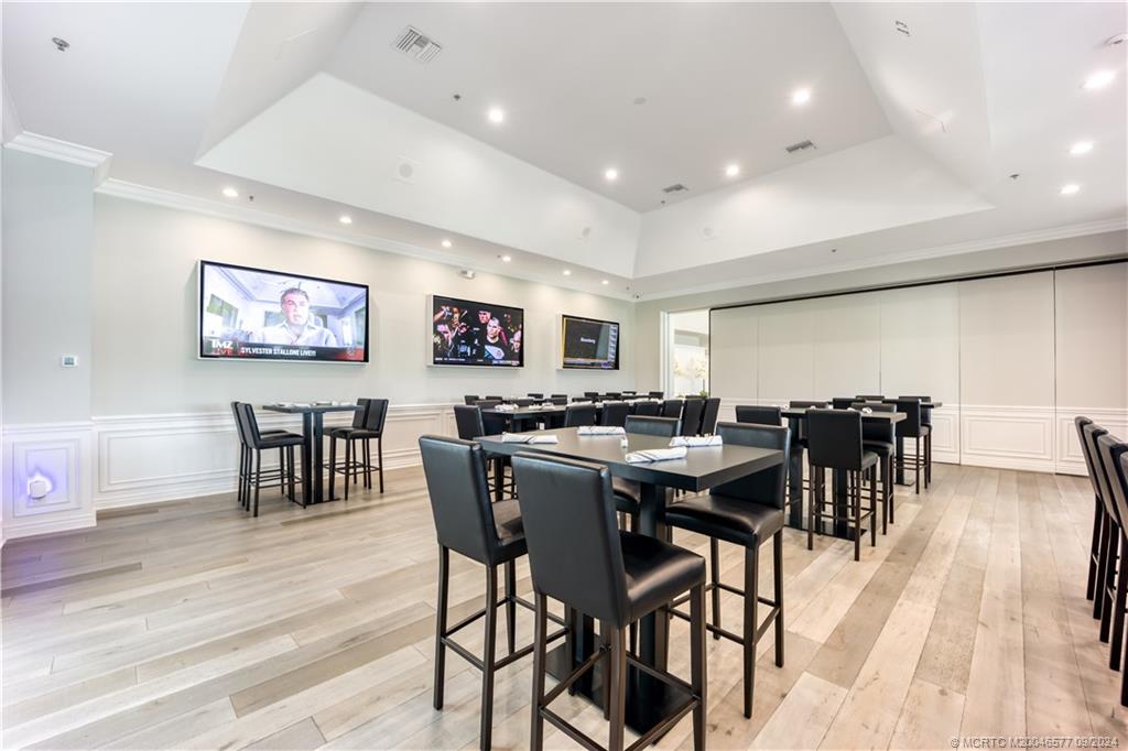 10567 SW Whooping Crane Way