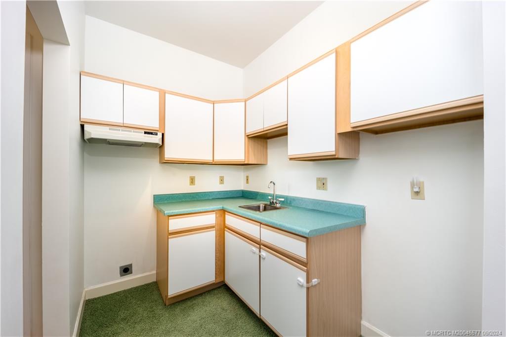 10567 SW Whooping Crane Way