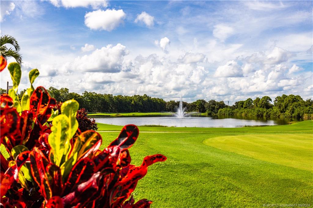 10567 SW Whooping Crane Way