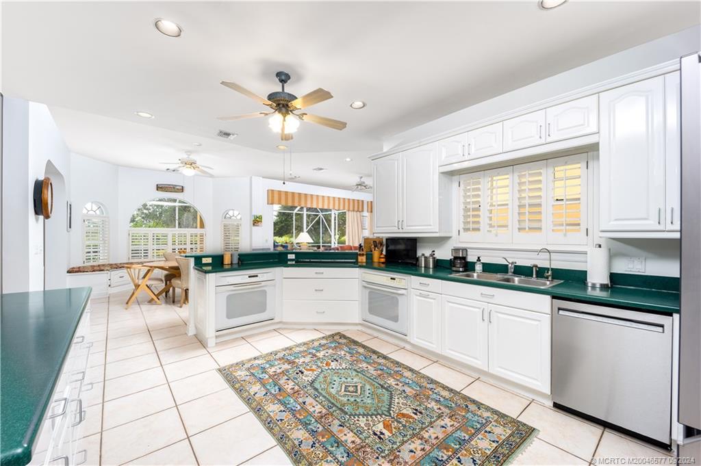 10567 SW Whooping Crane Way