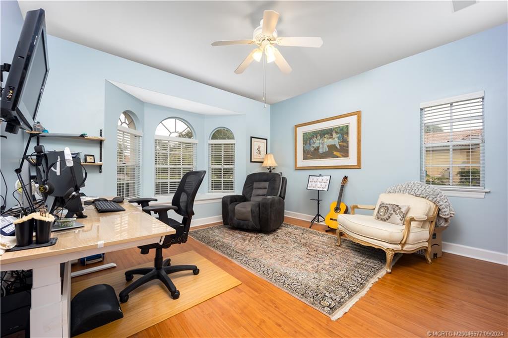 10567 SW Whooping Crane Way