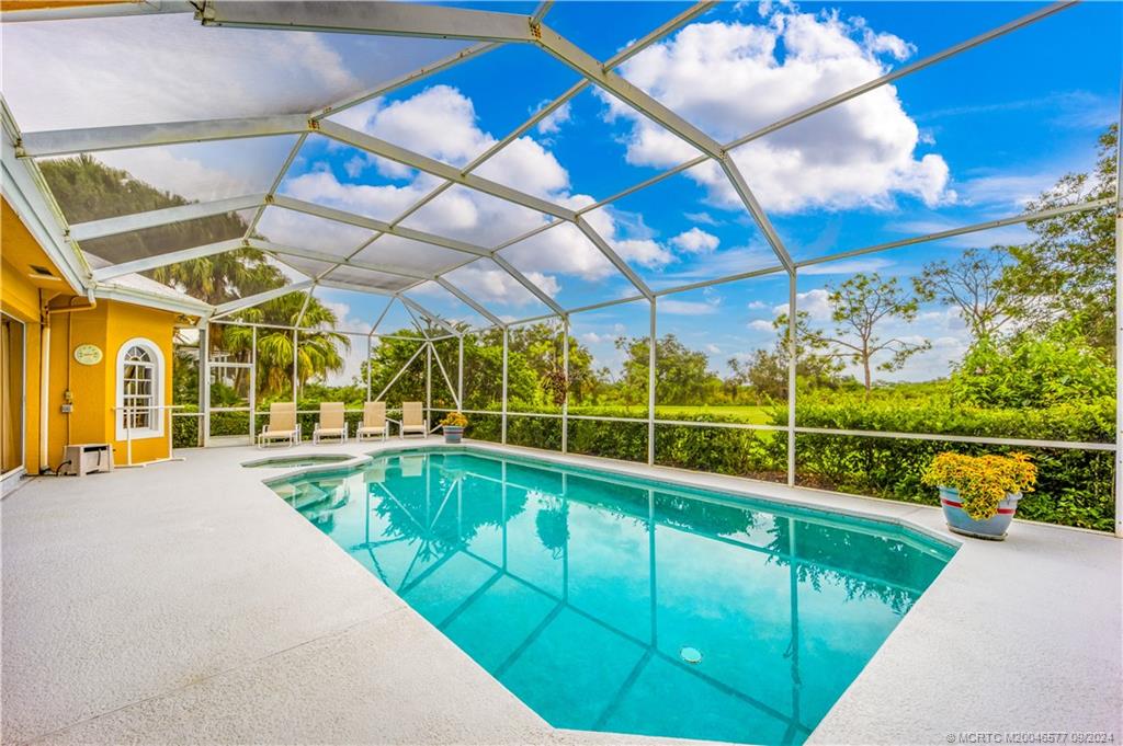 10567 SW Whooping Crane Way