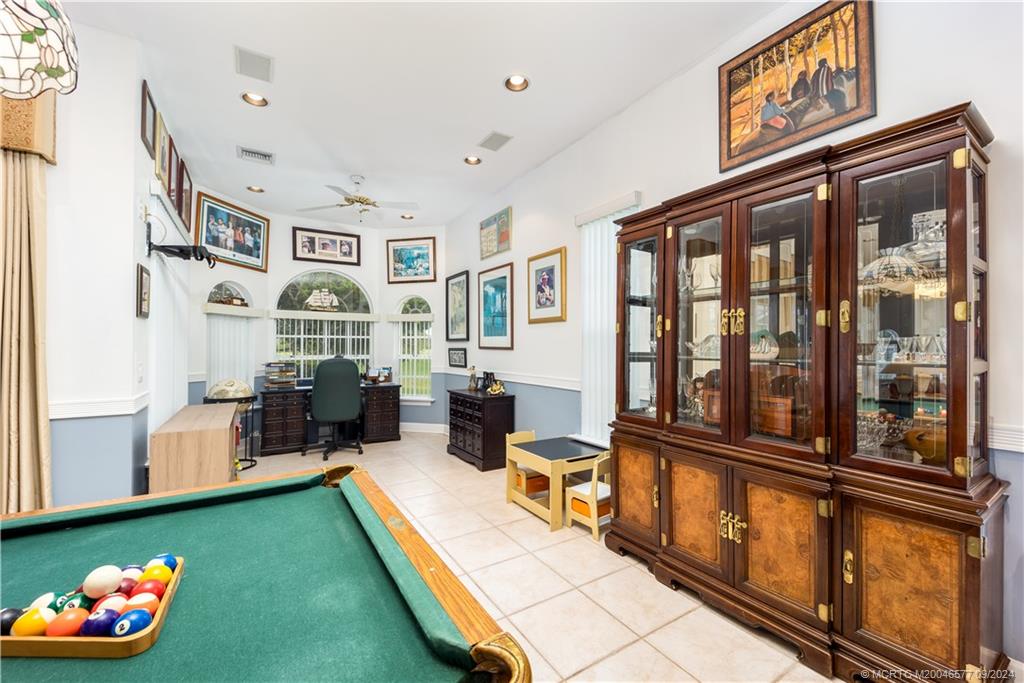 10567 SW Whooping Crane Way