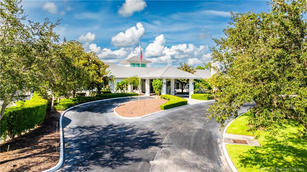 10567 SW Whooping Crane Way