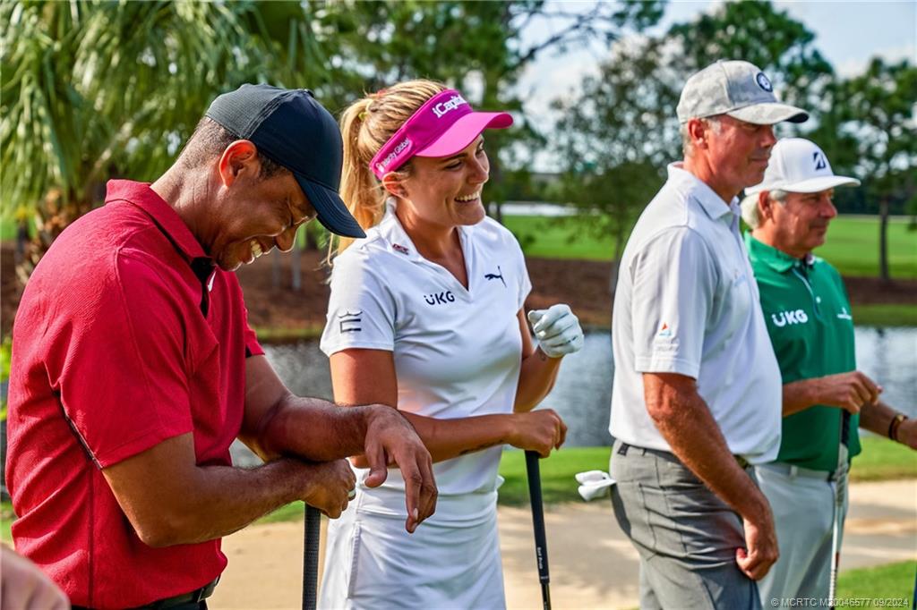 10567 SW Whooping Crane Way