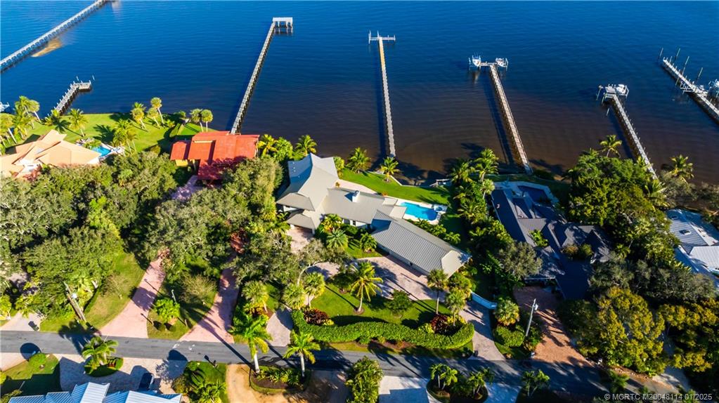 919 SE Riverside Drive