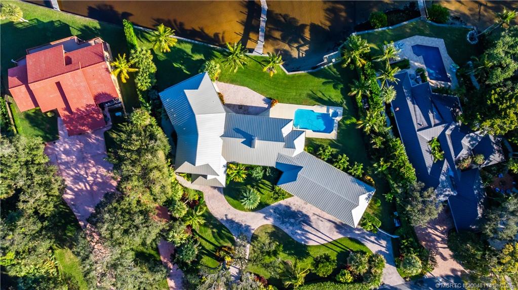 919 SE Riverside Drive