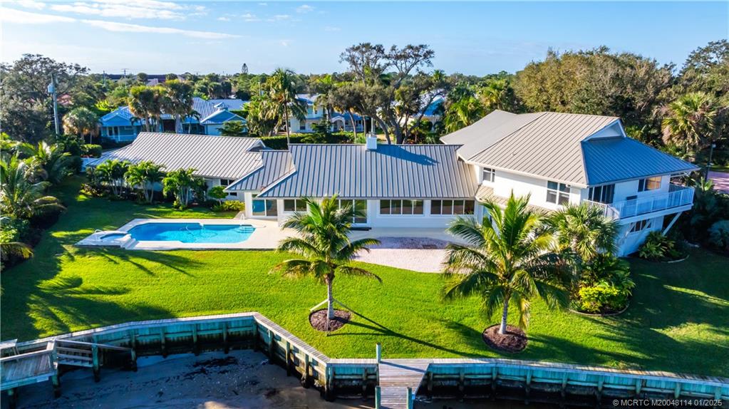 919 SE Riverside Drive