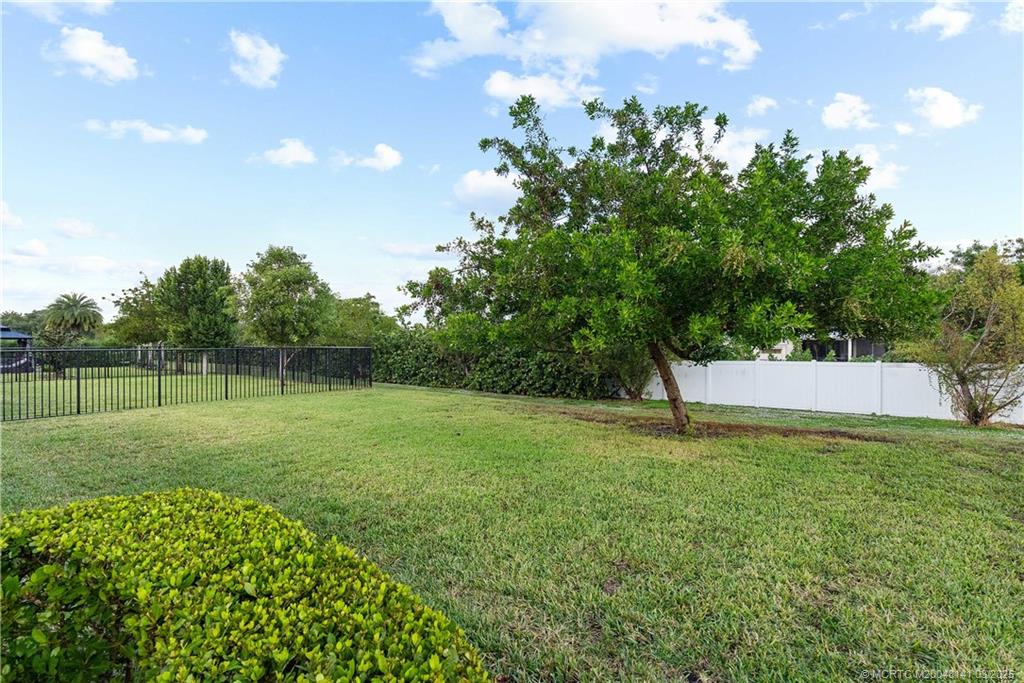 1413 White Pine Terrace