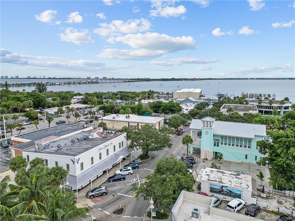 1413 White Pine Terrace