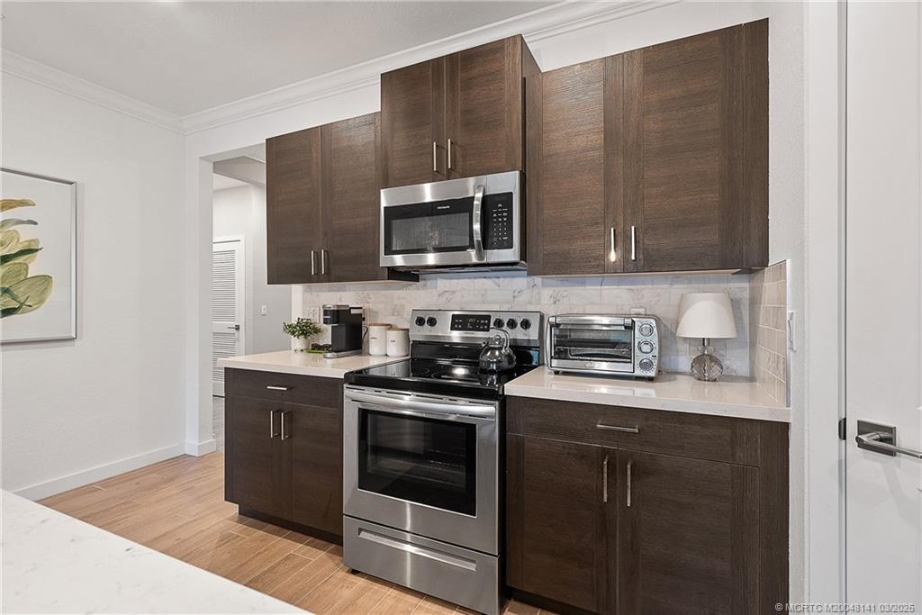 1413 White Pine Terrace