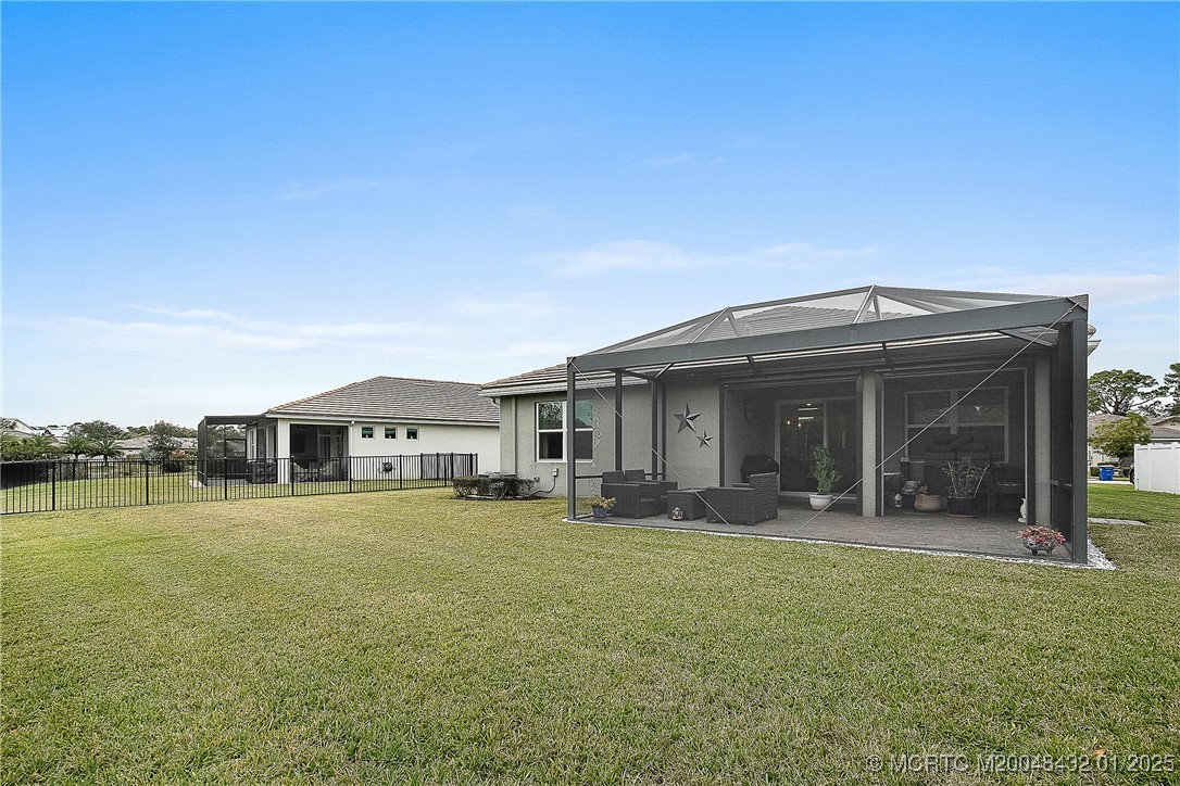 2284 SW Strawberry Terrace