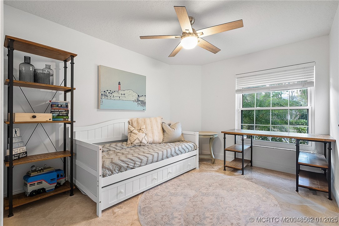 227 Moccasin Trail W