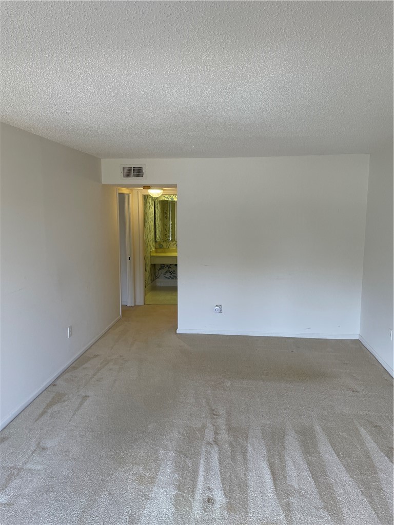 227 Moccasin Trail W