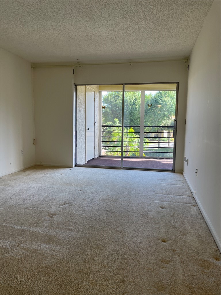 227 Moccasin Trail W