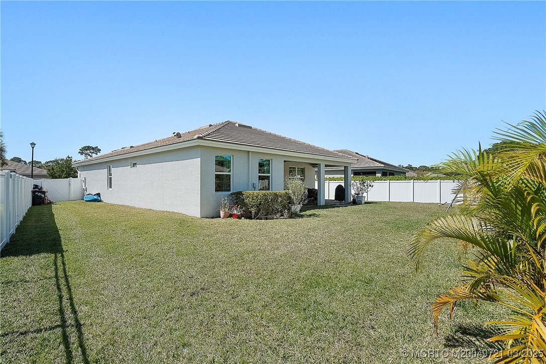 2274 SW Strawberry Terrace