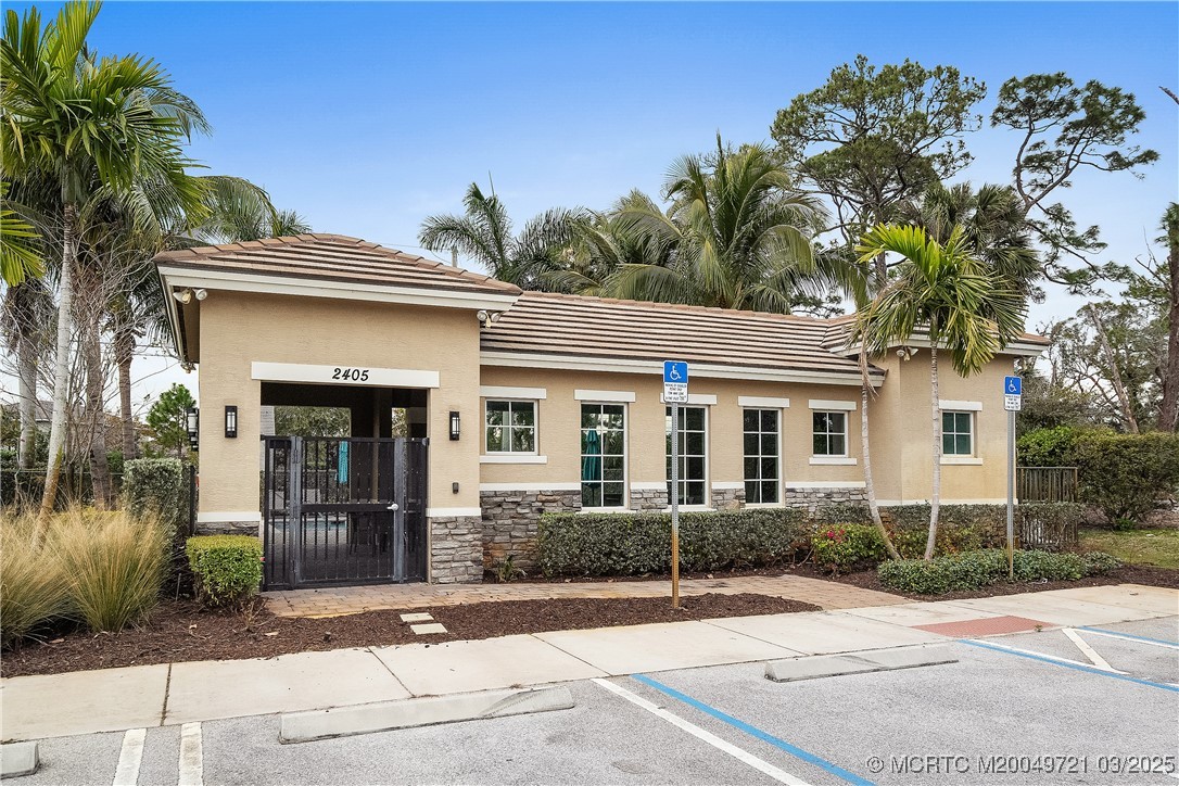2274 SW Strawberry Terrace