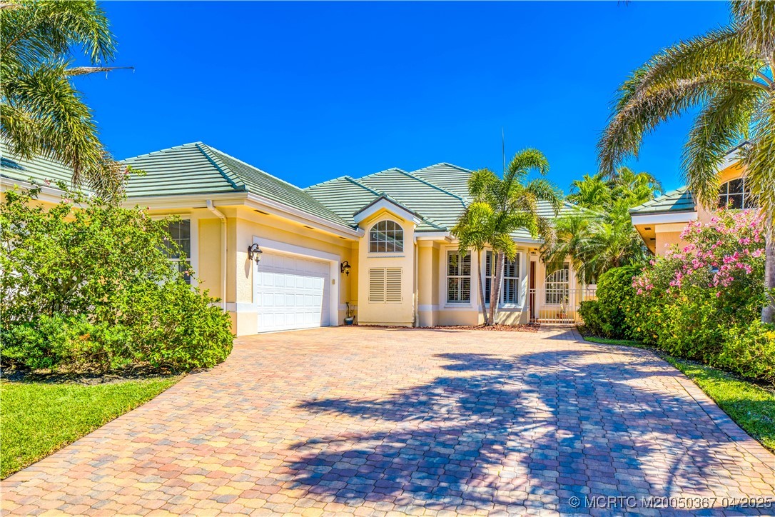 2888 SE Dune Drive