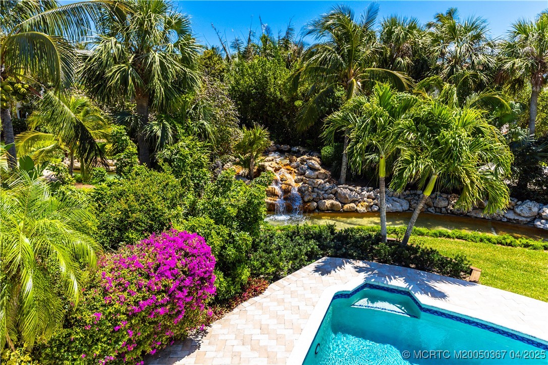 2888 SE Dune Drive