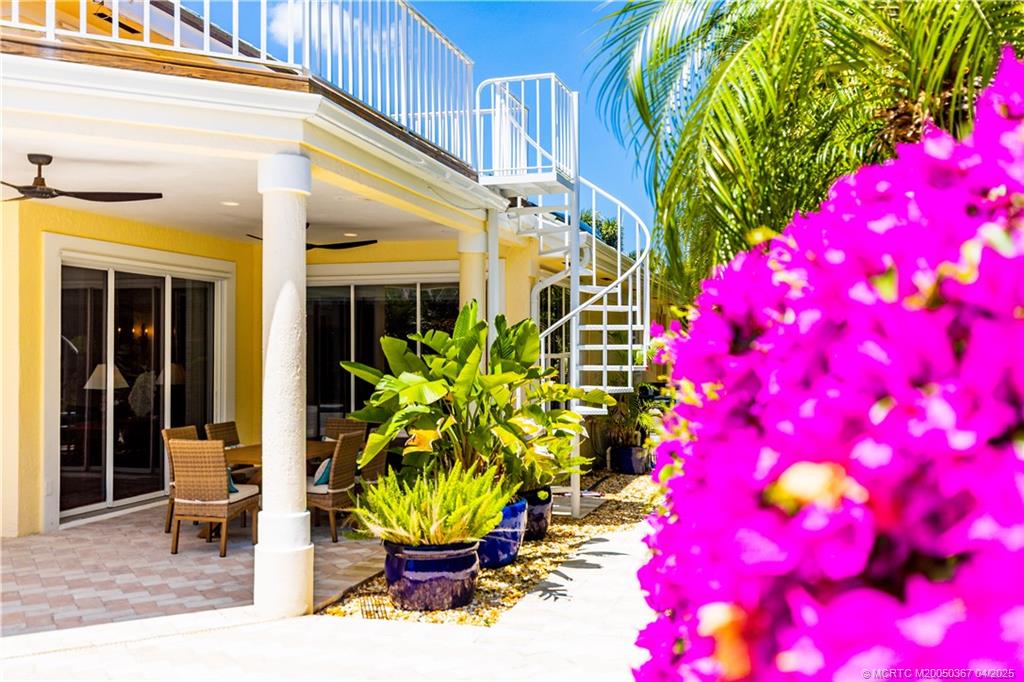 2888 SE Dune Drive