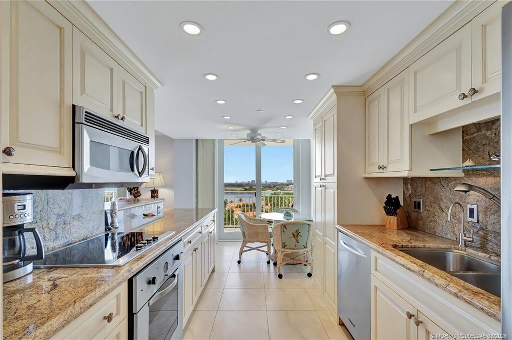500 Ocean Drive W11