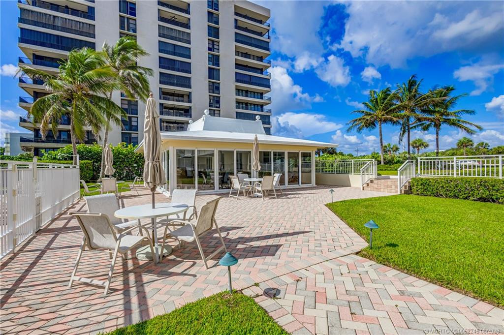 500 Ocean Drive W11