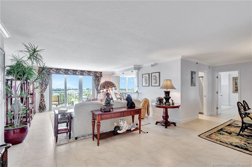 500 Ocean Drive W11