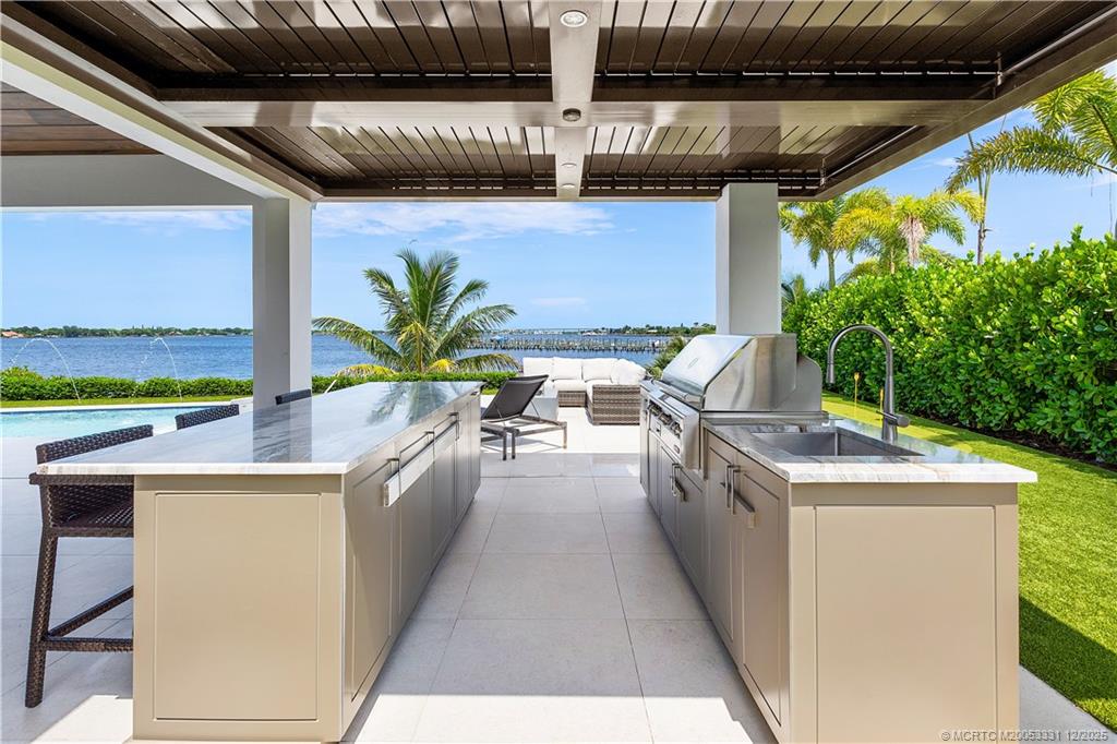 2842 SW Rivers End Way