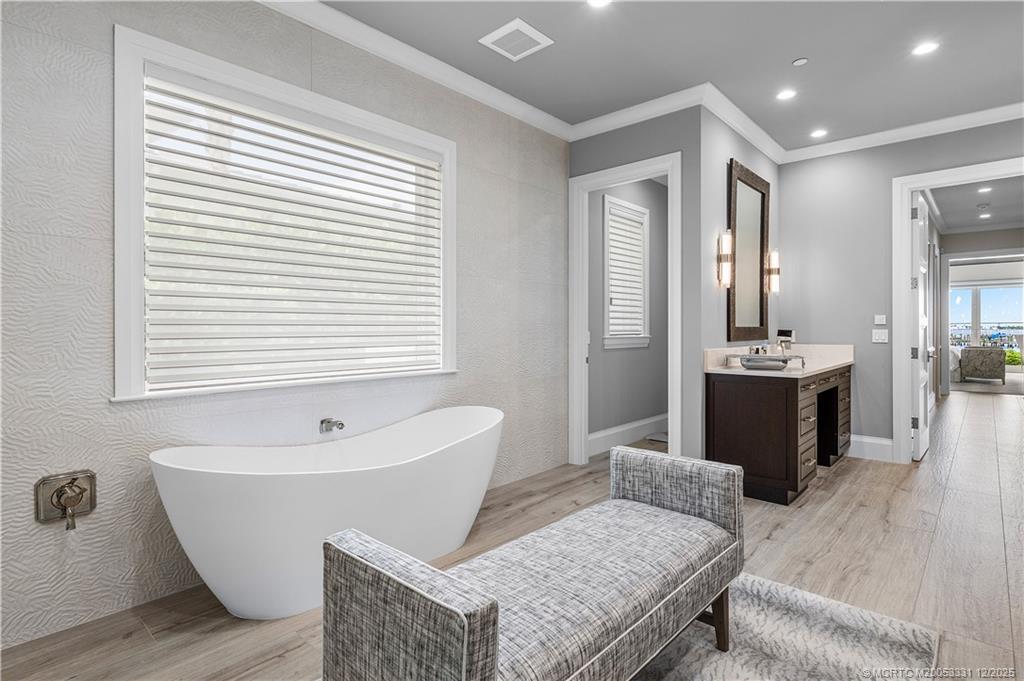 2842 SW Rivers End Way