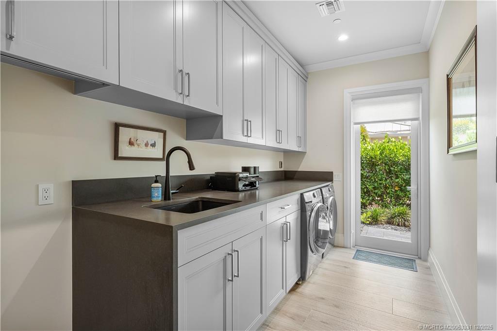 2842 SW Rivers End Way