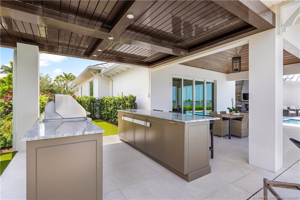 2842 SW Rivers End Way