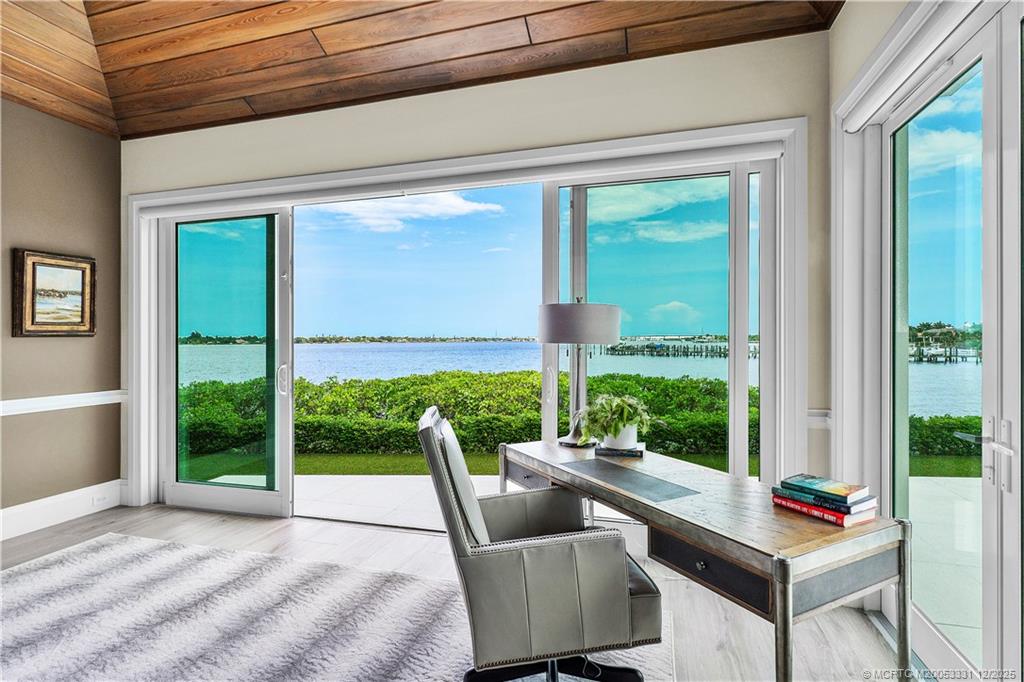 2842 SW Rivers End Way