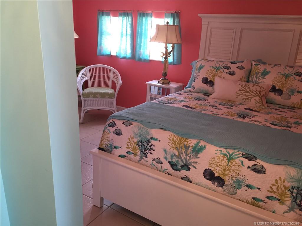 4280 NE Indian River Drive