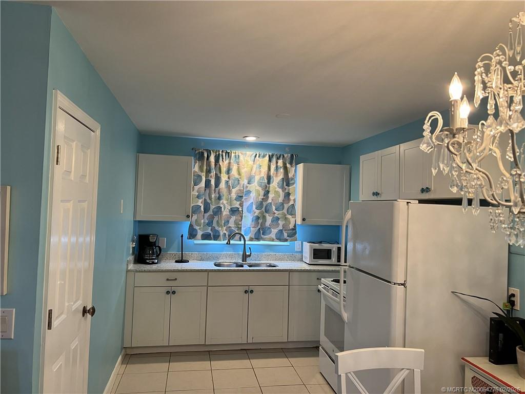 4280 NE Indian River Drive