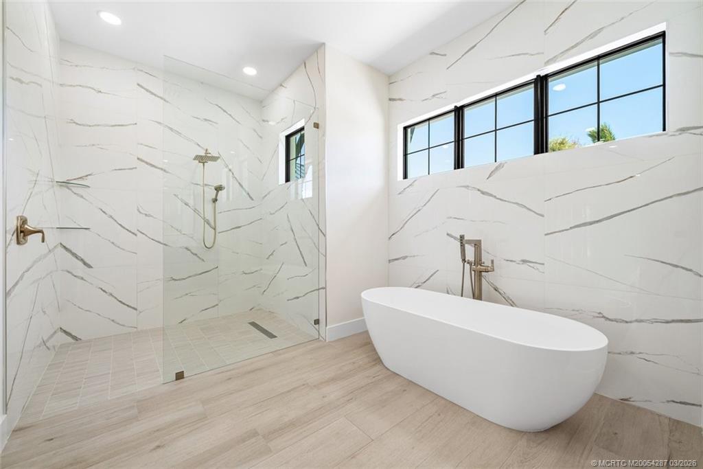 5101 SE Burning Tree Circle