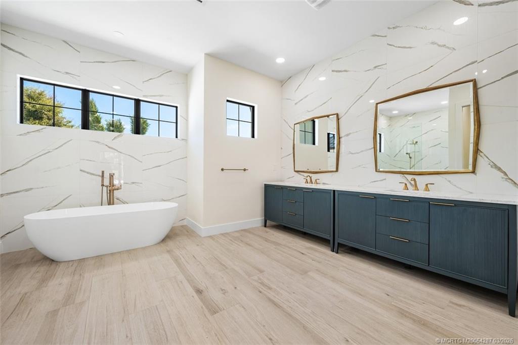 5101 SE Burning Tree Circle