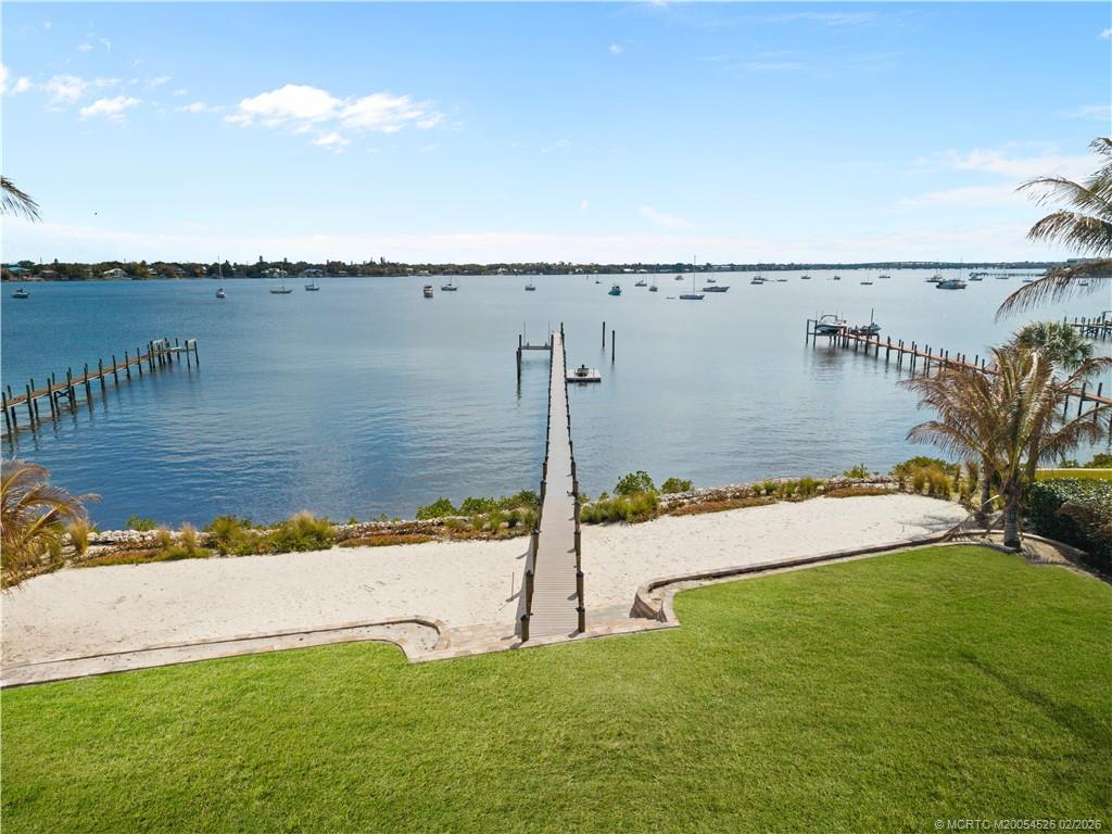 1328 SW Estates Place