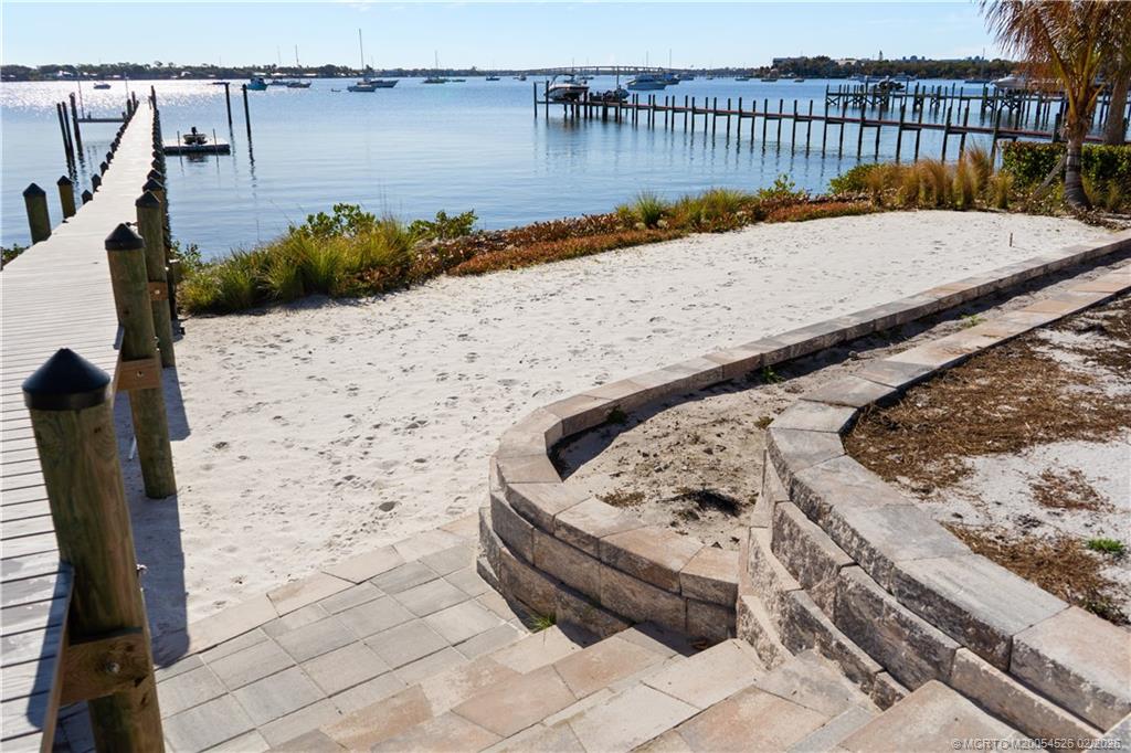 1328 SW Estates Place