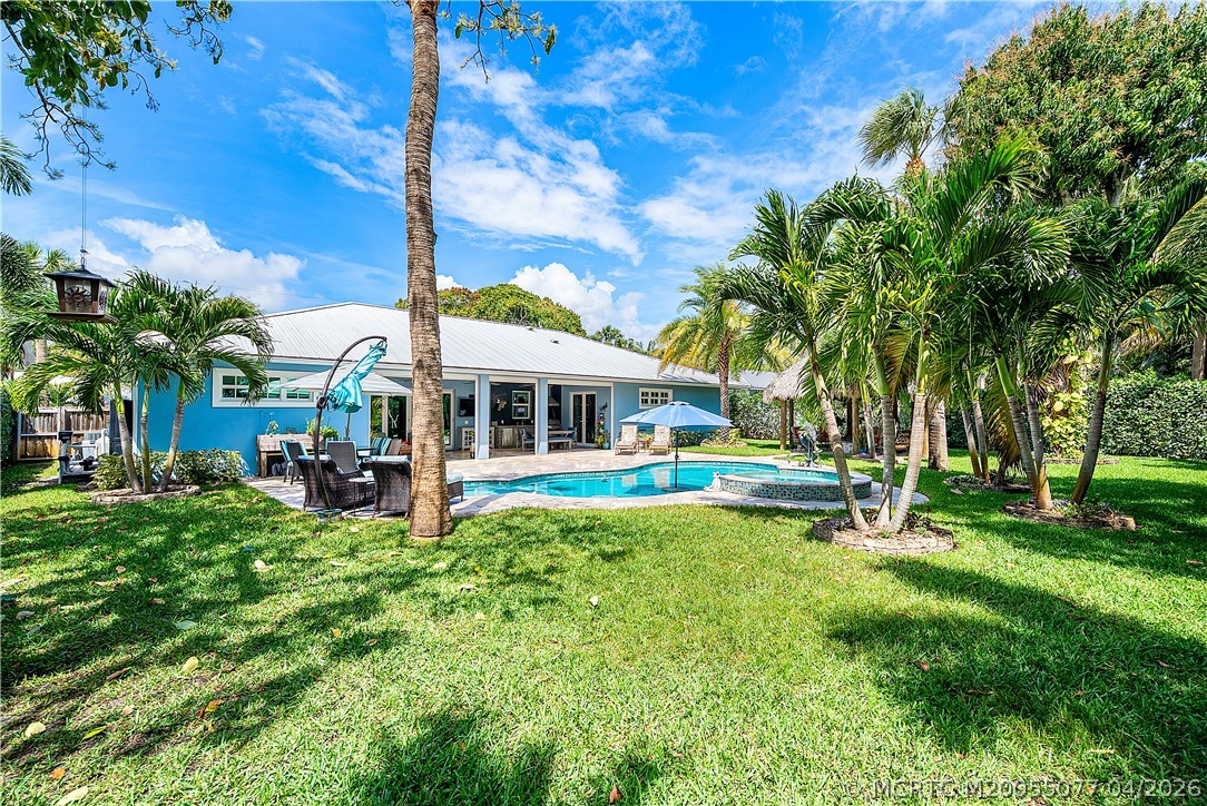 305 SE Flamingo Avenue
